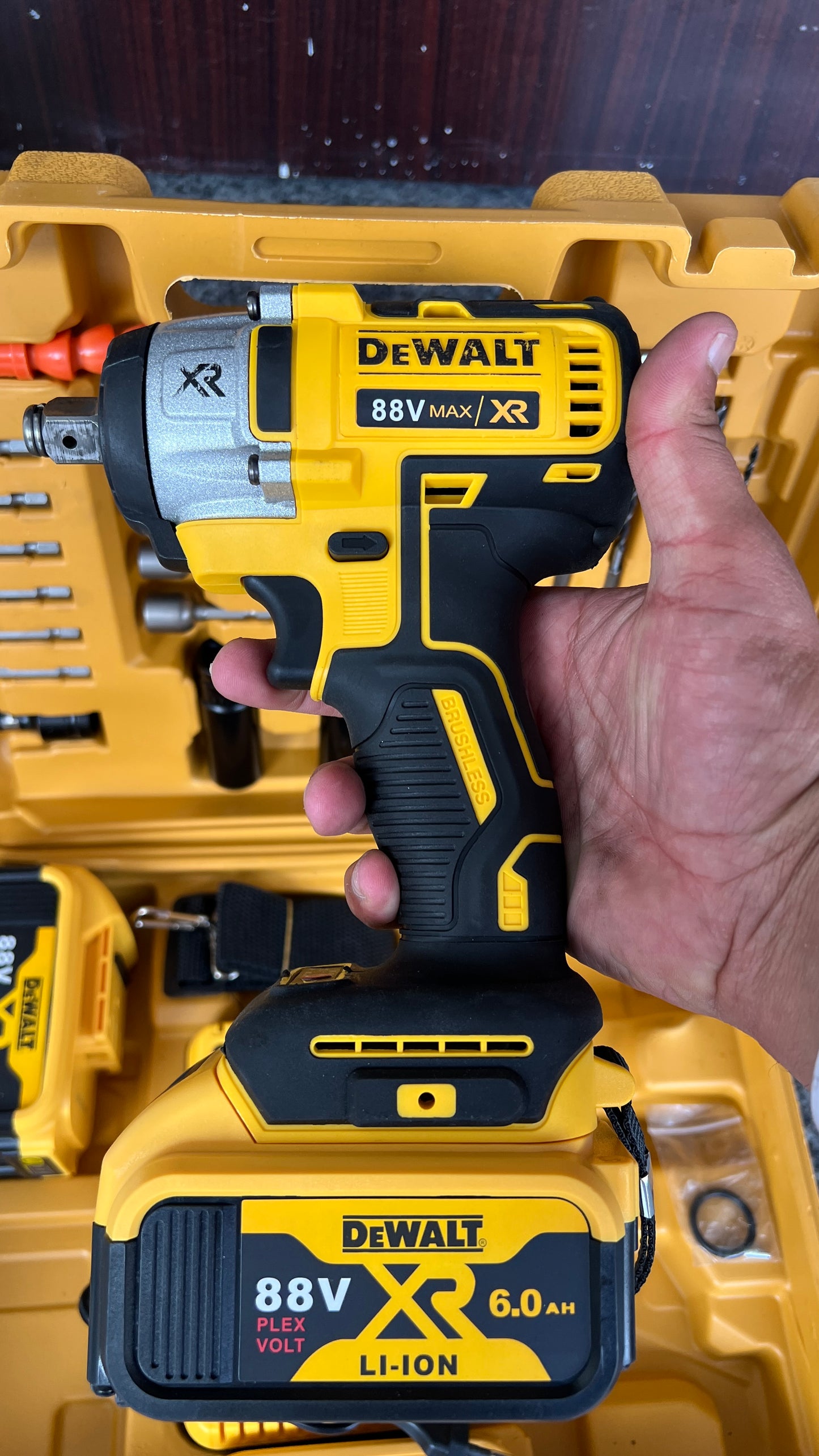 DeWalt 88V XR Cordless Impact Wrench Kit – 6.0Ah Battery, Charger & Socket Set | Heavy Duty Drill Machine