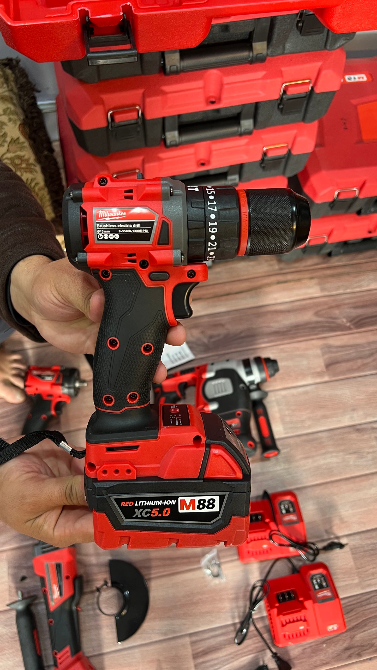 Milwaukee 4-in-1 Cordless Power Tool Kit – Drill, Impact Wrench, Angle Grinder & Rotary Hammer with Batteries and Carry Case