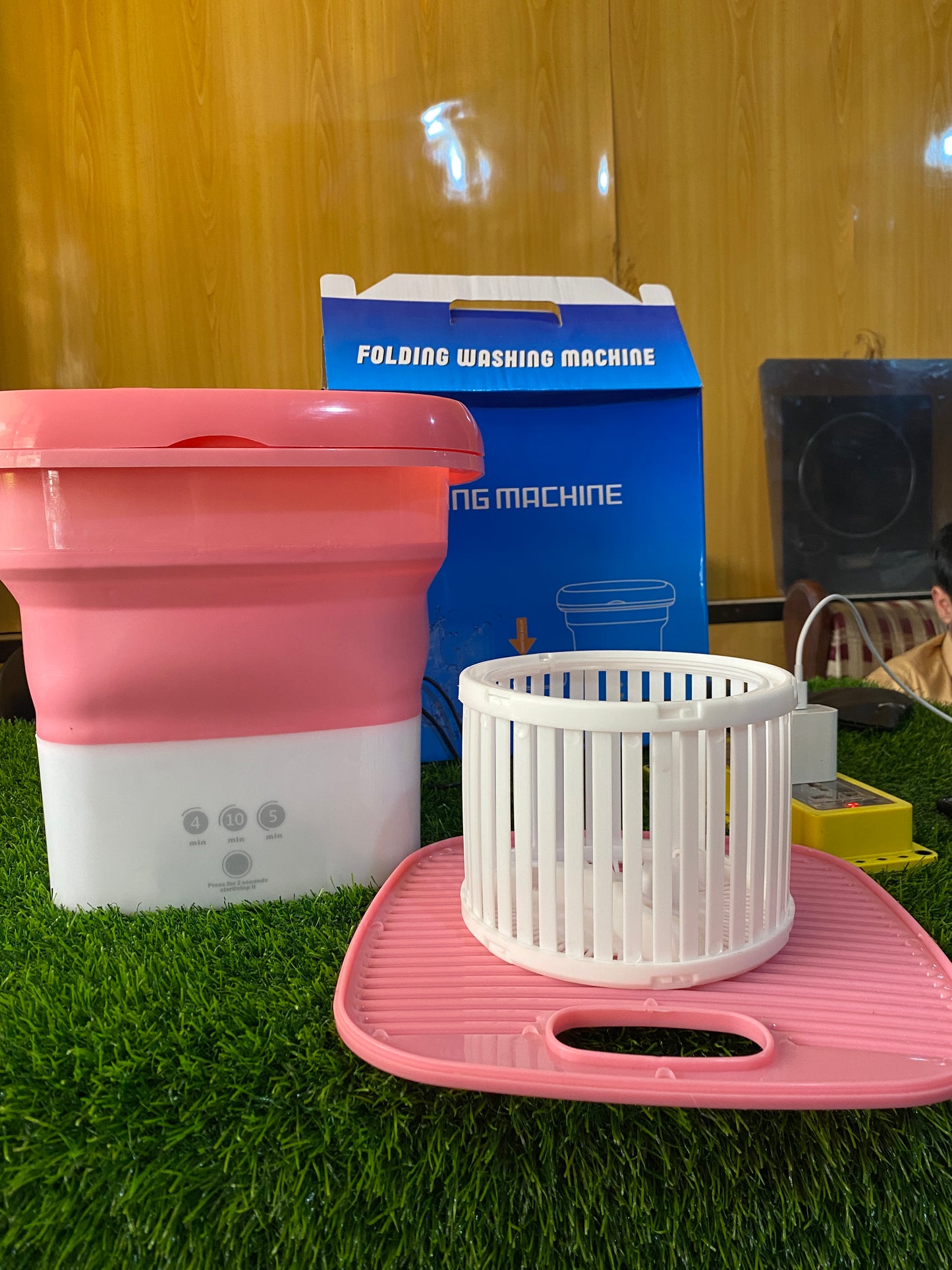 Mini Portable and Foldable Washing Machine