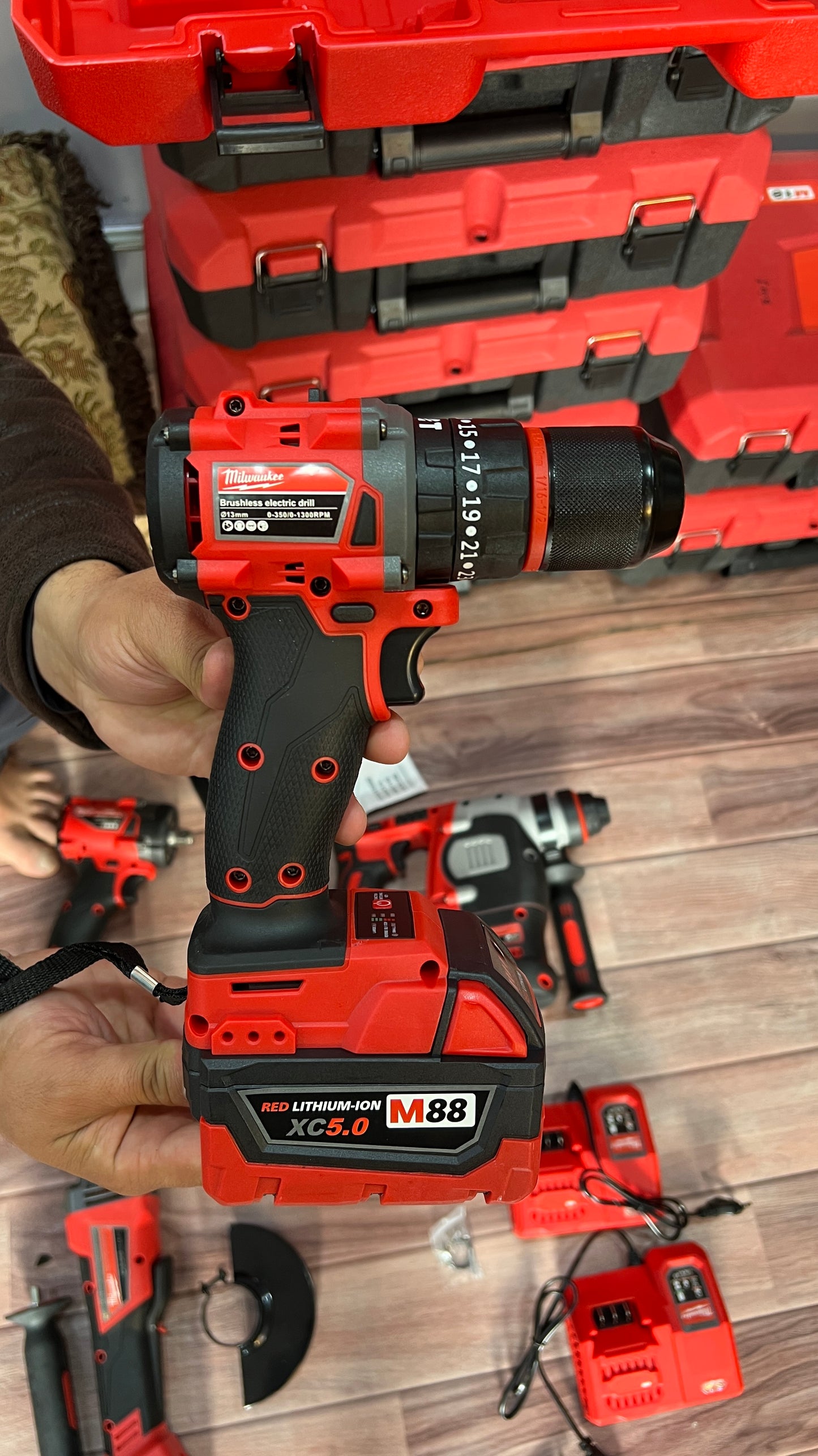 Milwaukee 4-in-1 Cordless Power Tool Kit – Drill, Impact Wrench, Angle Grinder & Rotary Hammer with Batteries and Carry Case