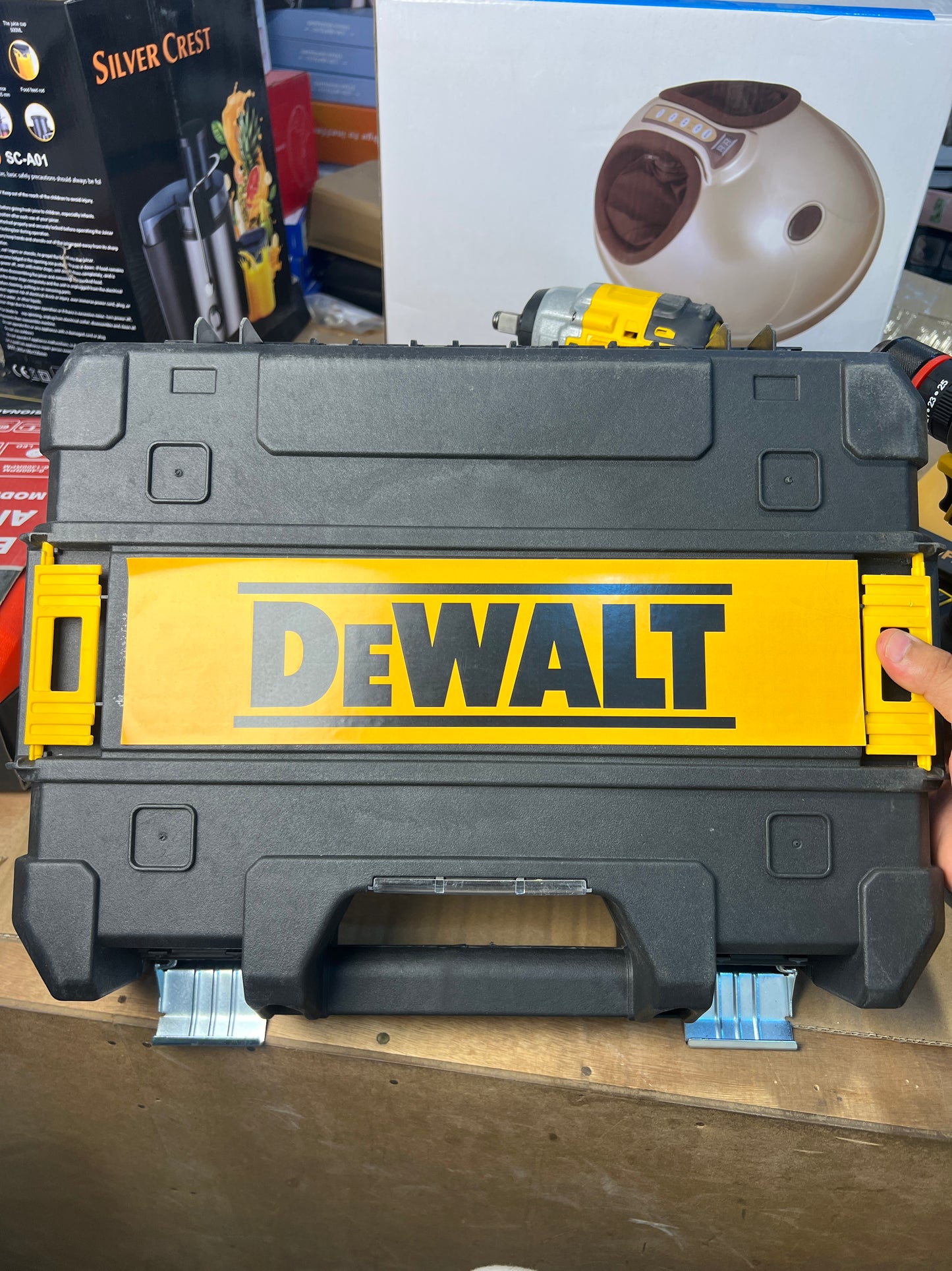 DeWalt 328V XR Drill & Impact Wrench Set | Dual Battery Power Tool Kit