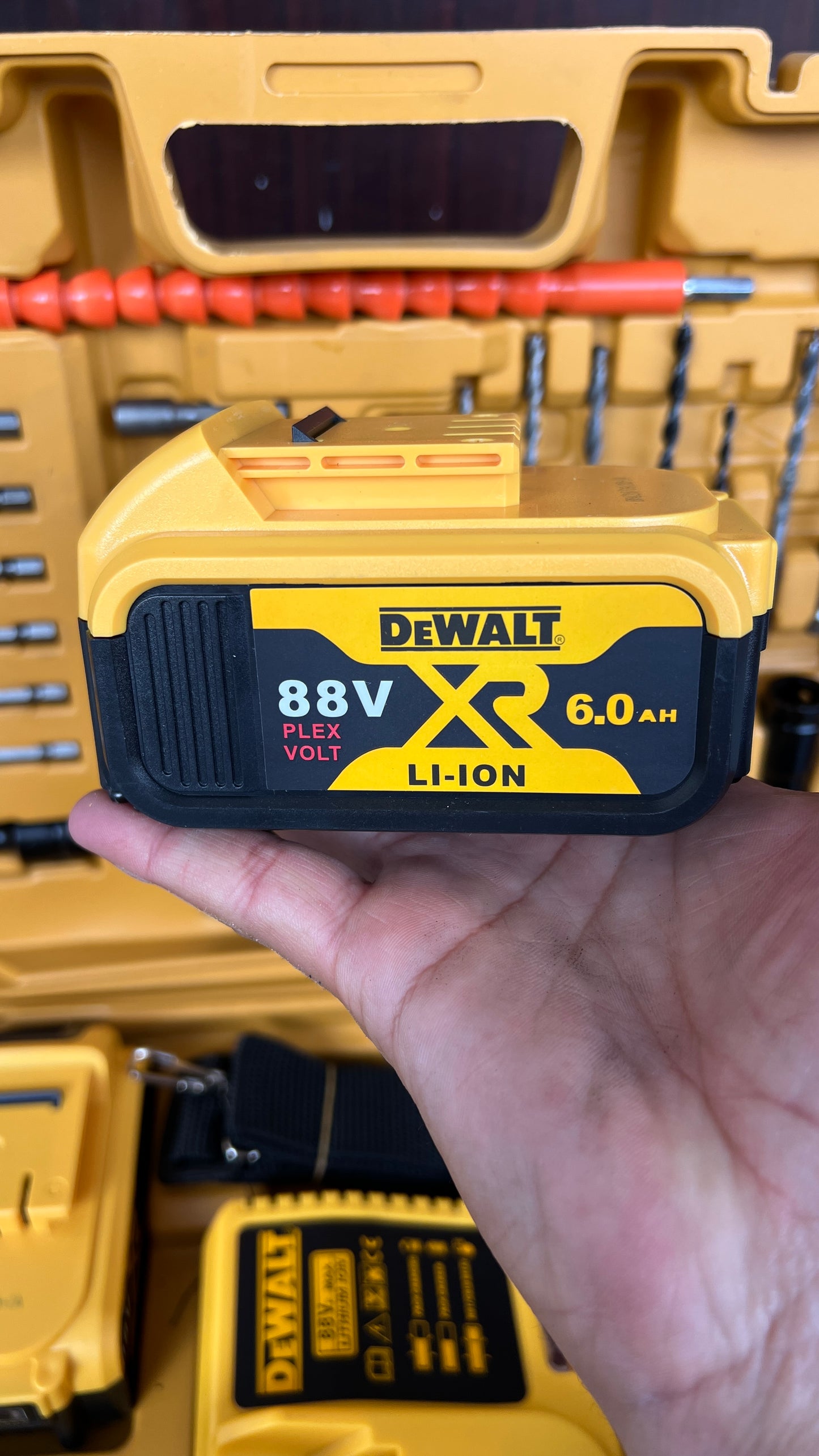 DeWalt 88V XR Cordless Impact Wrench Kit – 6.0Ah Battery, Charger & Socket Set | Heavy Duty Drill Machine